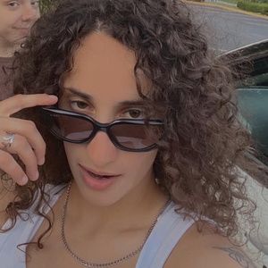 Meet your Posher, Chiara